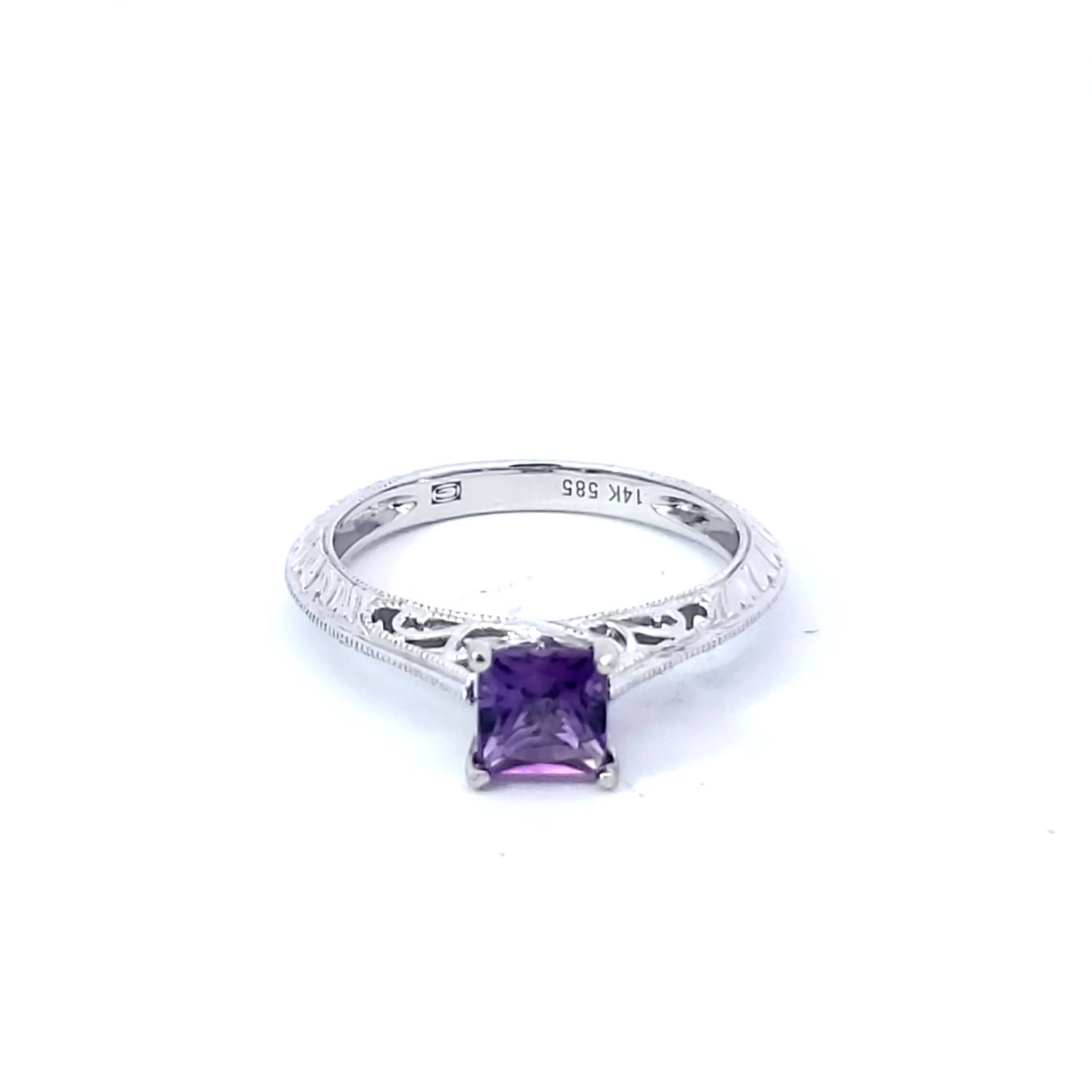 Amethyst Fashion Ring