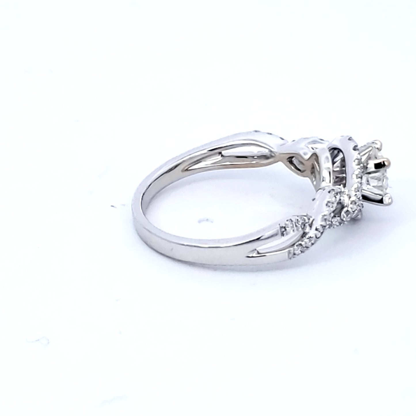 Diamond Engagement Semi-Mount Ring