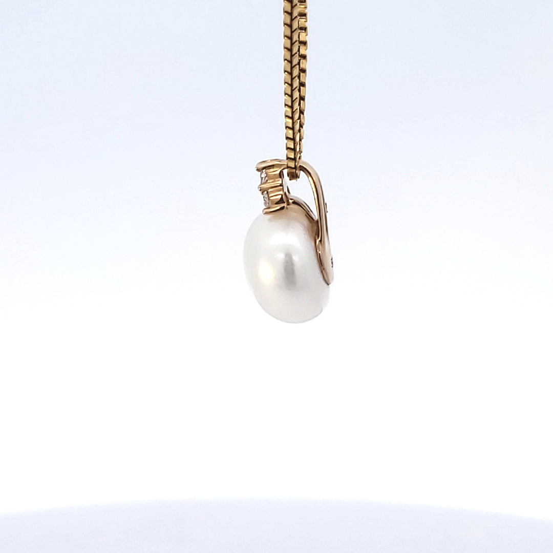 Pearl Pendant