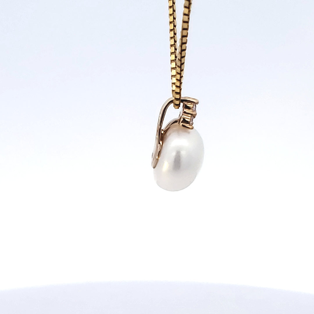 Pearl Pendant