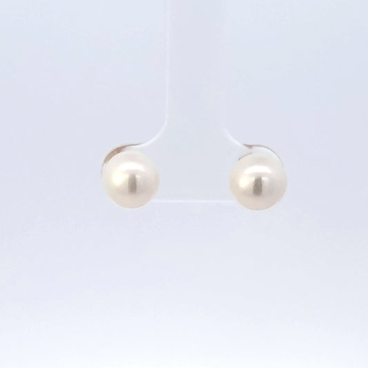 Pearl Earring